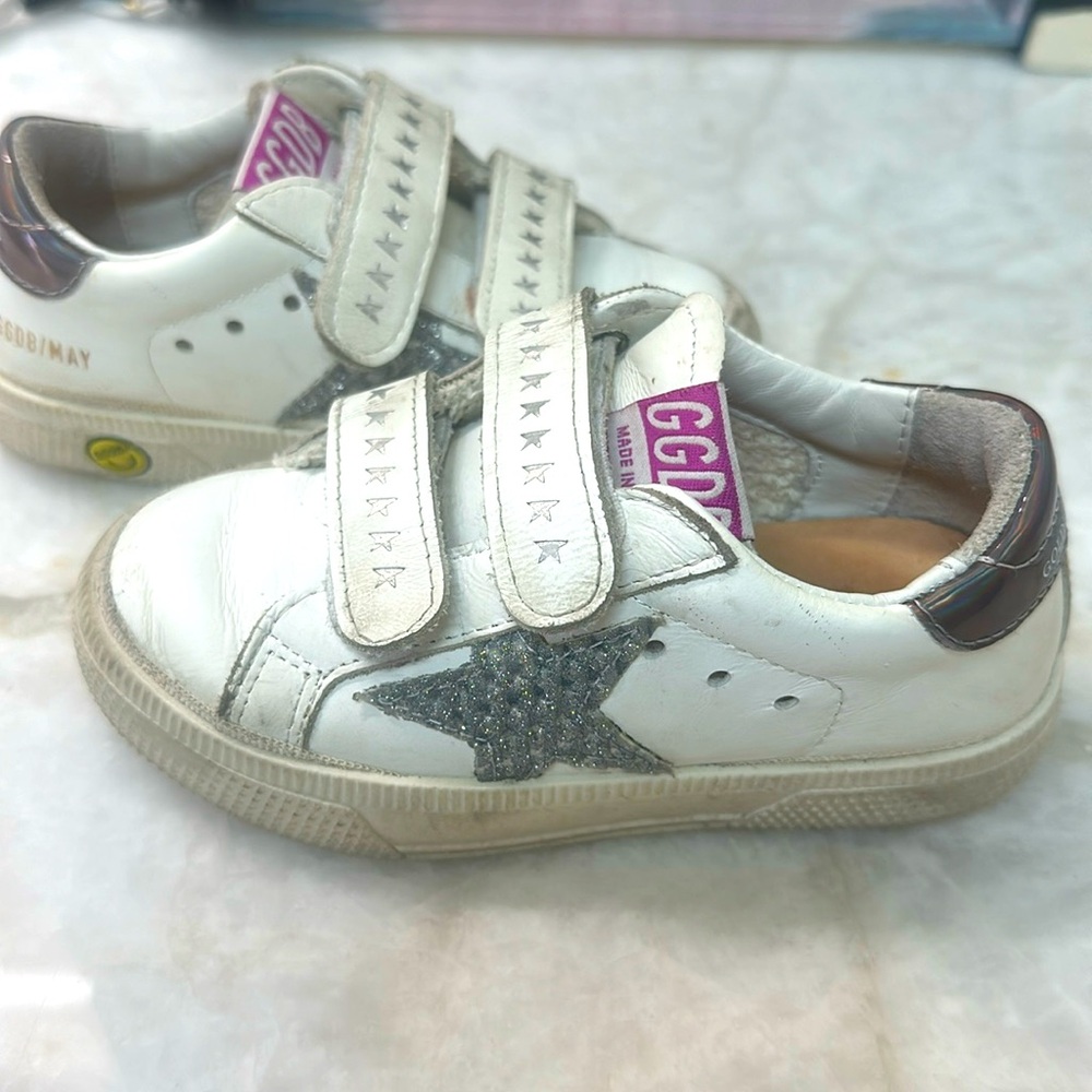 Golden Goose Little Kids size 23IT with Glitter Star - barely used